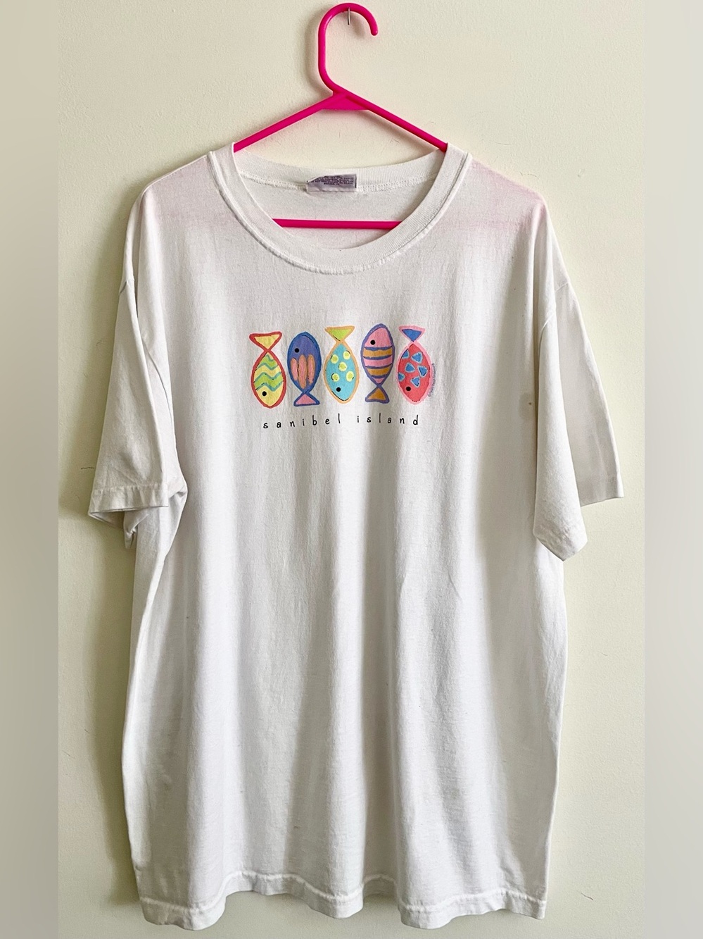 🐟🐠 Vintage fresh produce White Unisex T-Shirt with Colorful Fishies 🐟🐠